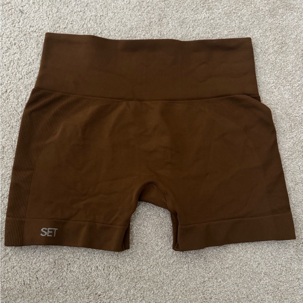 SET Active Shorts